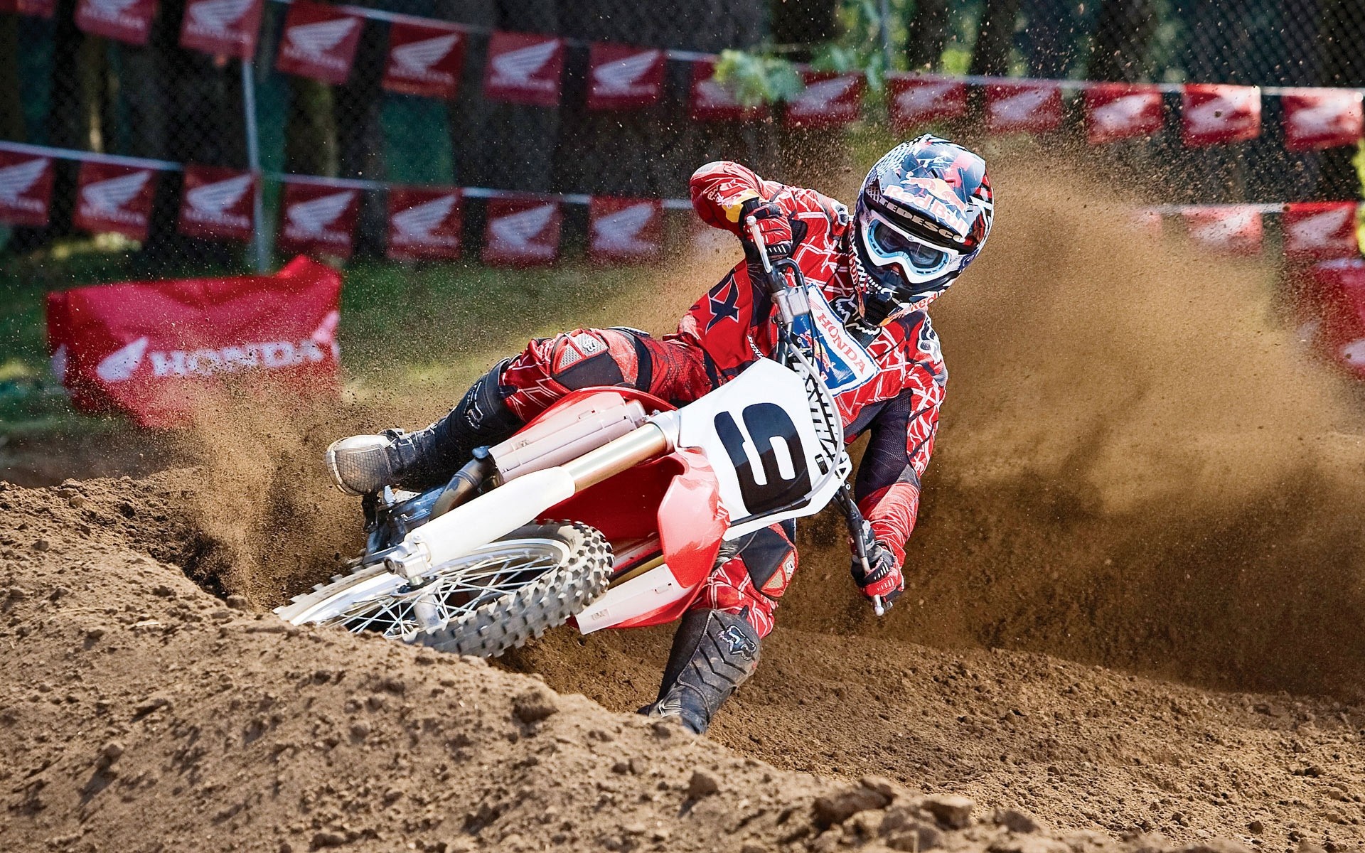 sport gleby konkurencji wyścigi racer pośpiechu działania motocross sport utwór rower samochód ruchu szybko brud kask sportowiec
