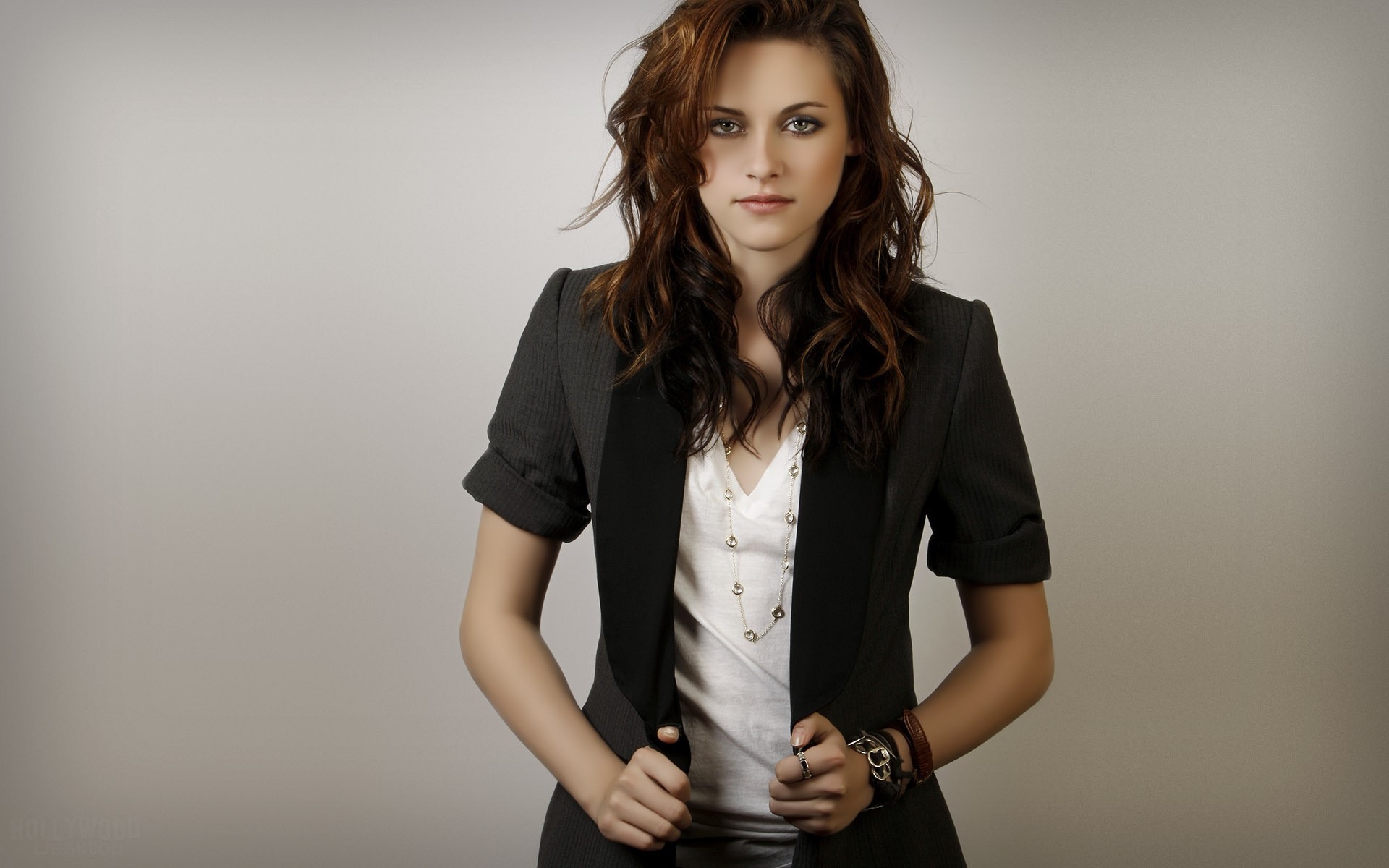 moda kobieta seksowny glamour portret model dziewczyna ładny elegancki słodkie usta młody