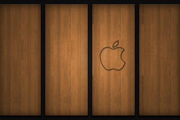 Znak Apple na drewnianym tle