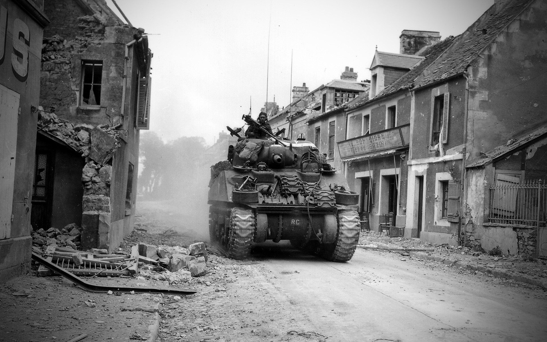 wojny samochód wojskowy grupa pojazd wojskowy ulica walka system transportu czołg żołnierz odpady