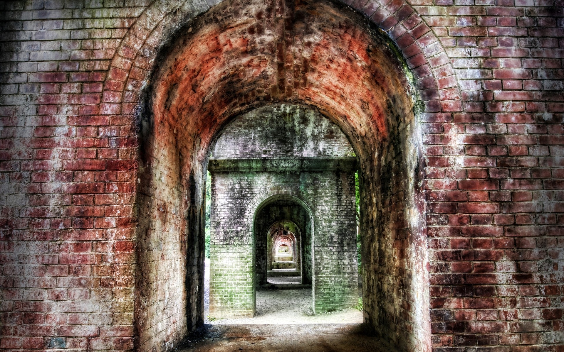architektura ściany stary łuk dom cegła kamień wejście gotyckie starożytne drzwi okno zewnętrzne podróże budowa brama miejskie antyczne kolory
