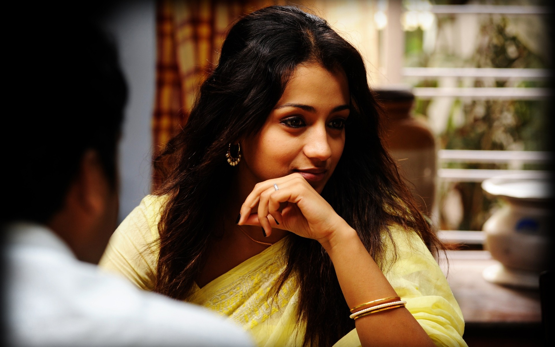 kobieta wewnątrz wyraz twarzy portret dorosły dziewczyna jeden indyjska aktorka aktorka bollywood aktorka modelka trisha krishnan