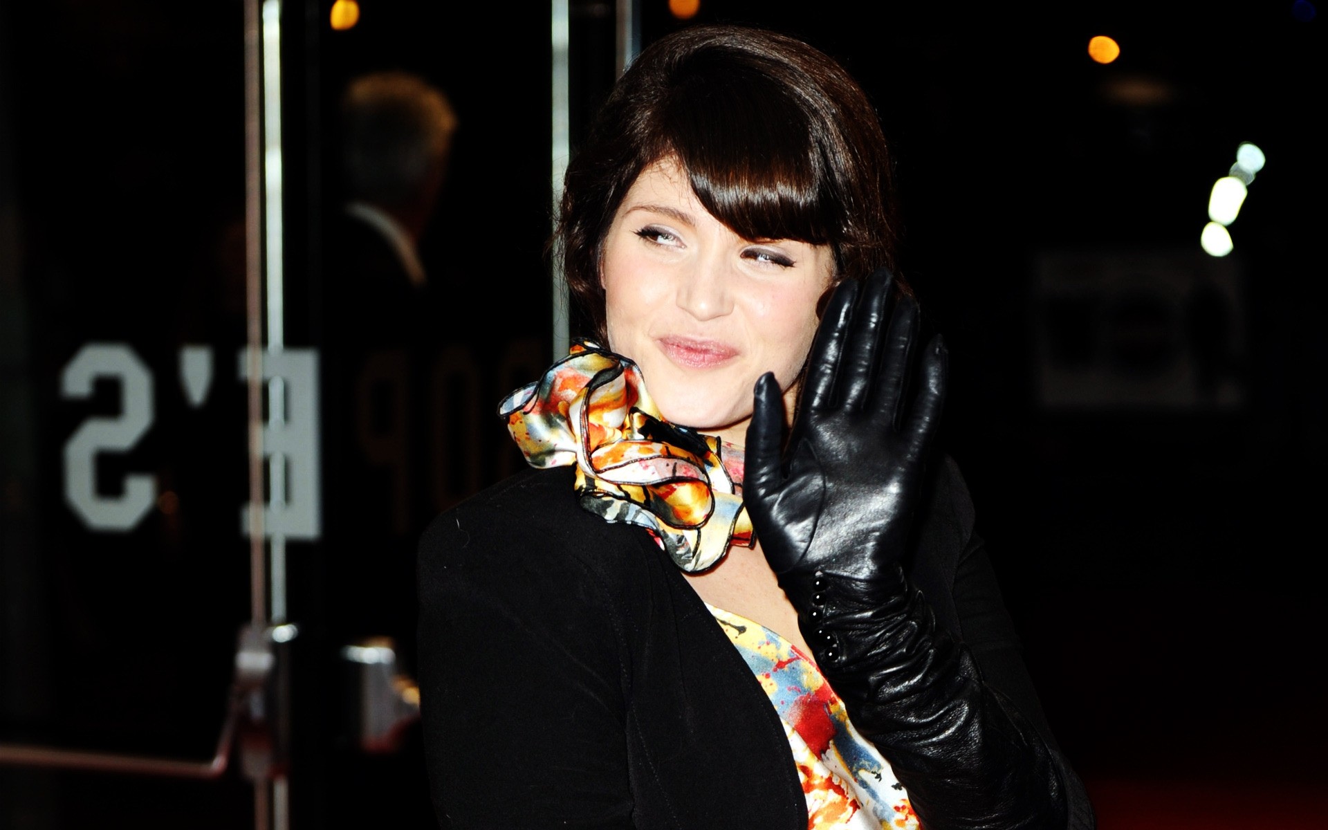 muzyka muzyk festiwal wydajność piosenkarka portret kobieta koncert dorosły rekreacja jeden nosić książę persji aktorka dziewczyna