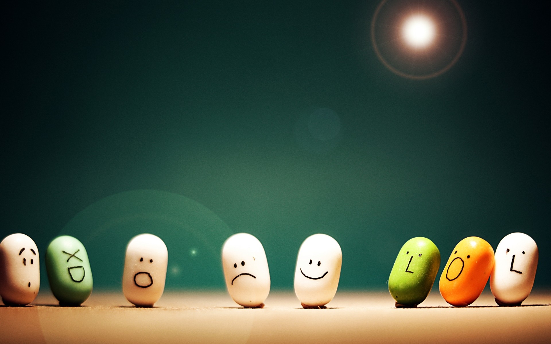 pulpit szczęśliwy smutny patrząc śmiejąc się