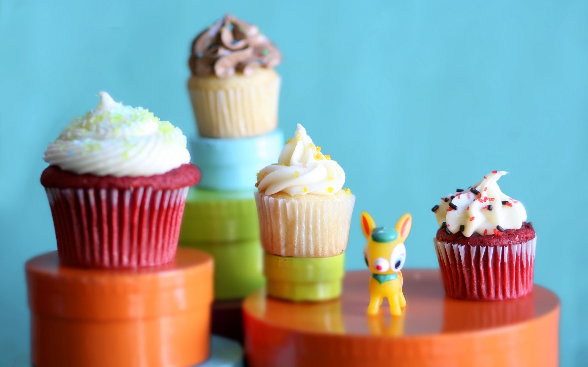 capit krem czekolada pyszne wanilia muffin pieczenie cukier słodki wir cukierki ciasto widok kubek odpust jedzenie słodycze