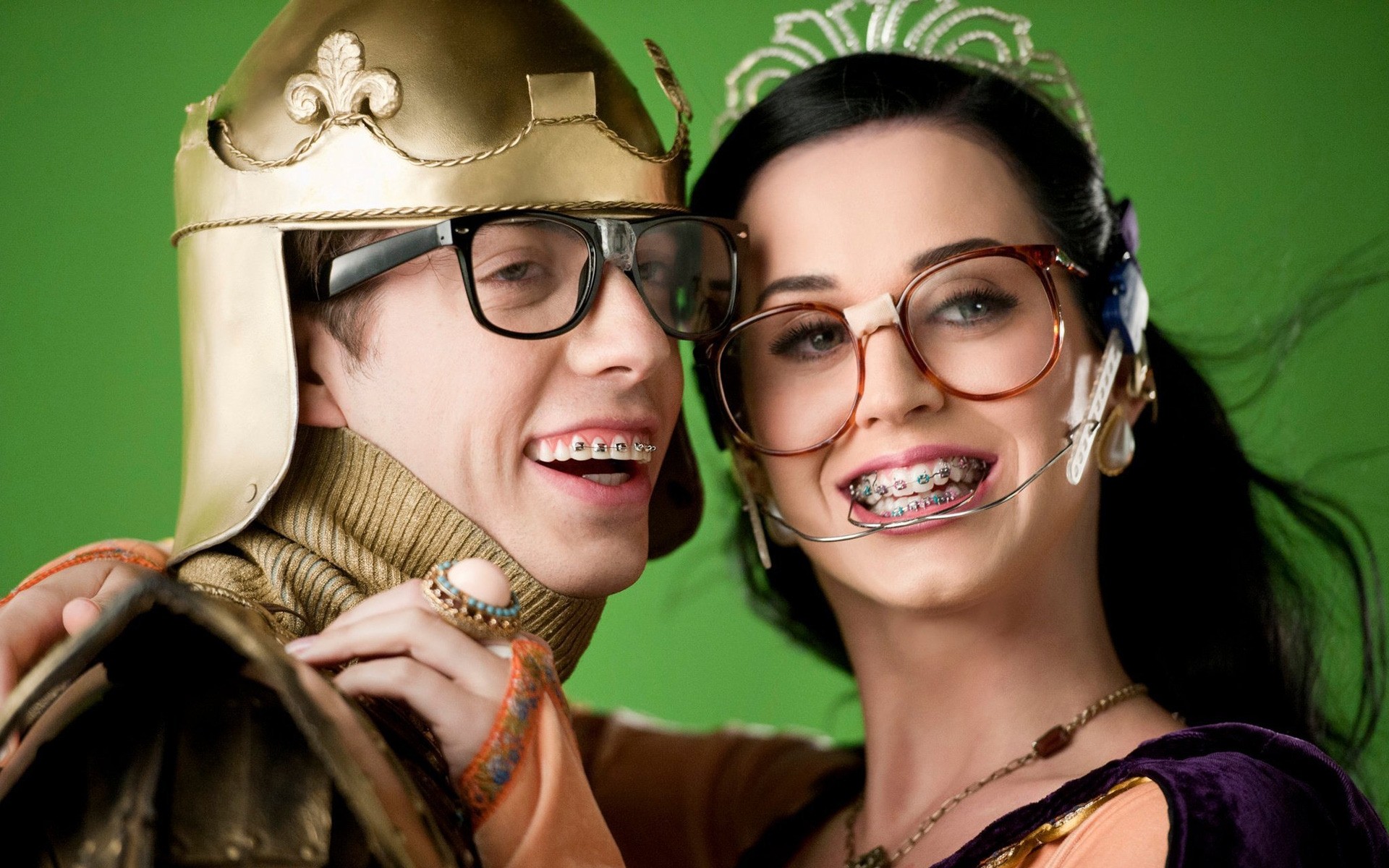 piosenkarka portret moda kobieta okulary dziewczyna okulary okulary przyjemność dorosły model retro śmieszne szczęśliwa para komiksy