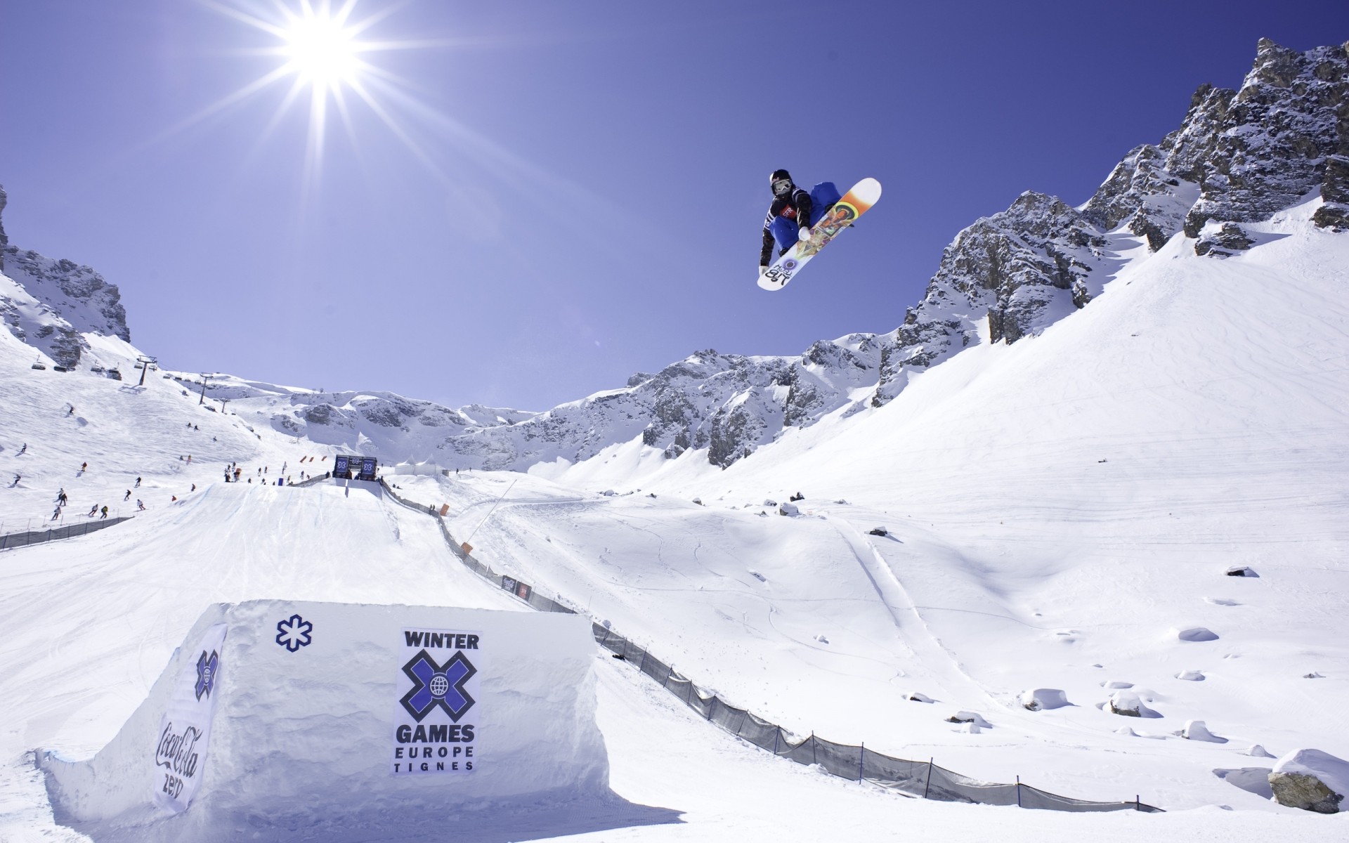 snowboard śnieg zima góry zimno ośrodek narciarz lód stok narciarski przygoda szczyt górski ośrodek narciarski proszek sport wzgórze lodowiec trasy alpejskie conte sporty ekstremalne