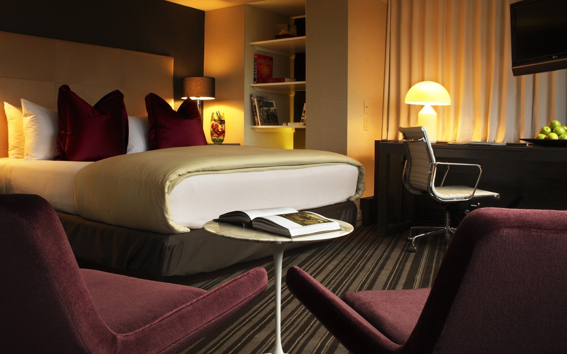 meble pokój kryty krzesło lampa miejsce hotel projektowanie wnętrz luksusowy stół łóżko wewnątrz sypialnia sofa poduszka dywan nowoczesne okno rodzina podłoga biurko krzesło