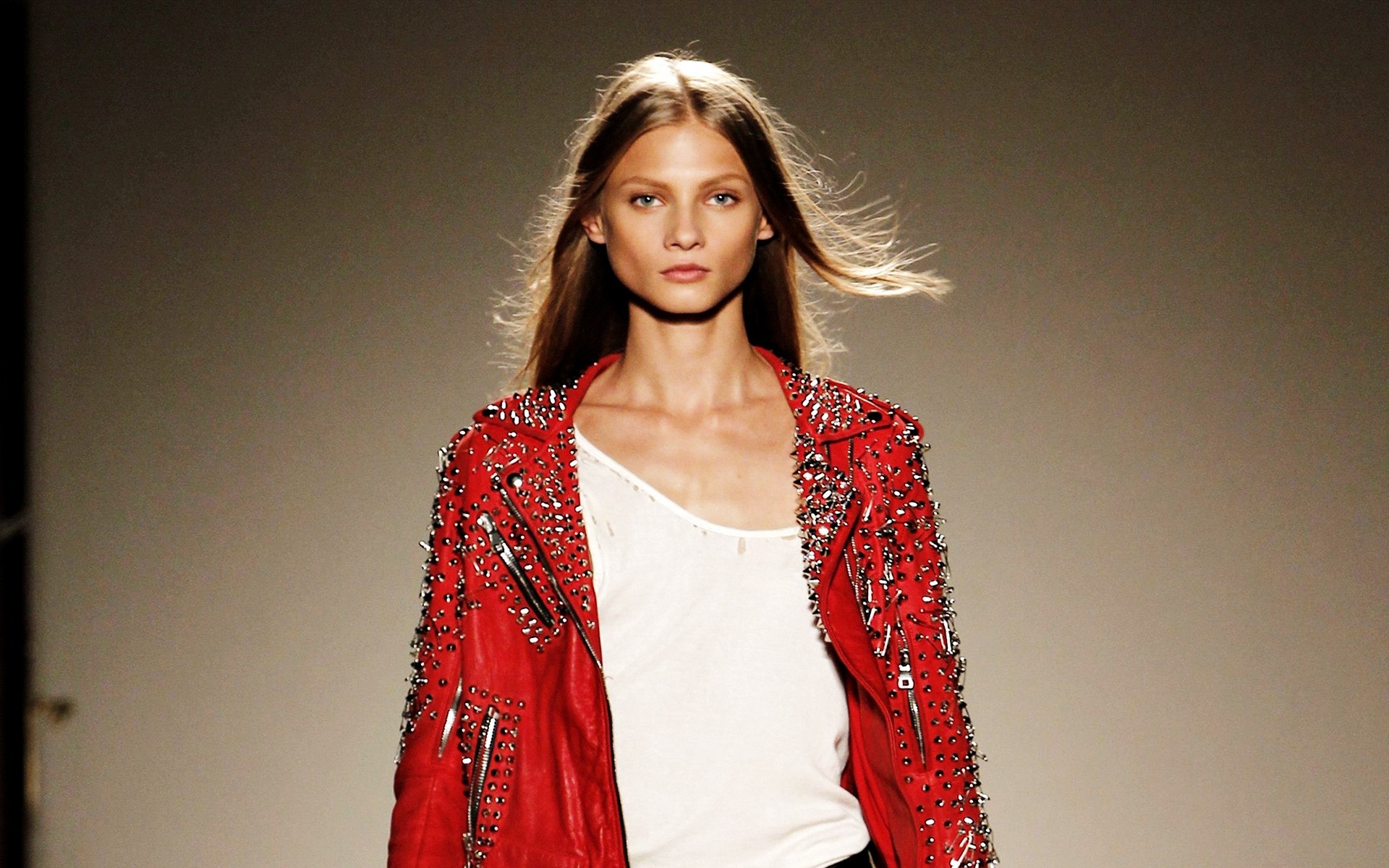 portret moda kobieta dziewczyna model nosić dorosły piękny jeden sexy studio ładna sukienka glamour