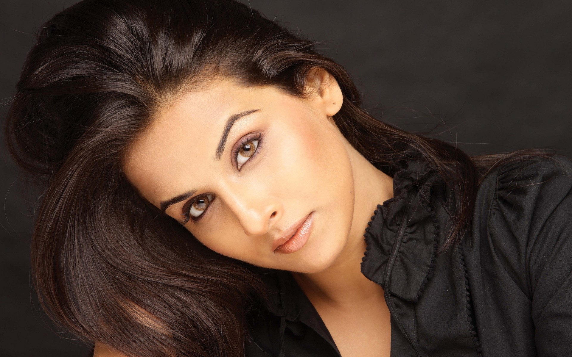 kobieta moda glamour portret seksowny oko dziewczyna model ładny usta oczy twarz zdjęcie