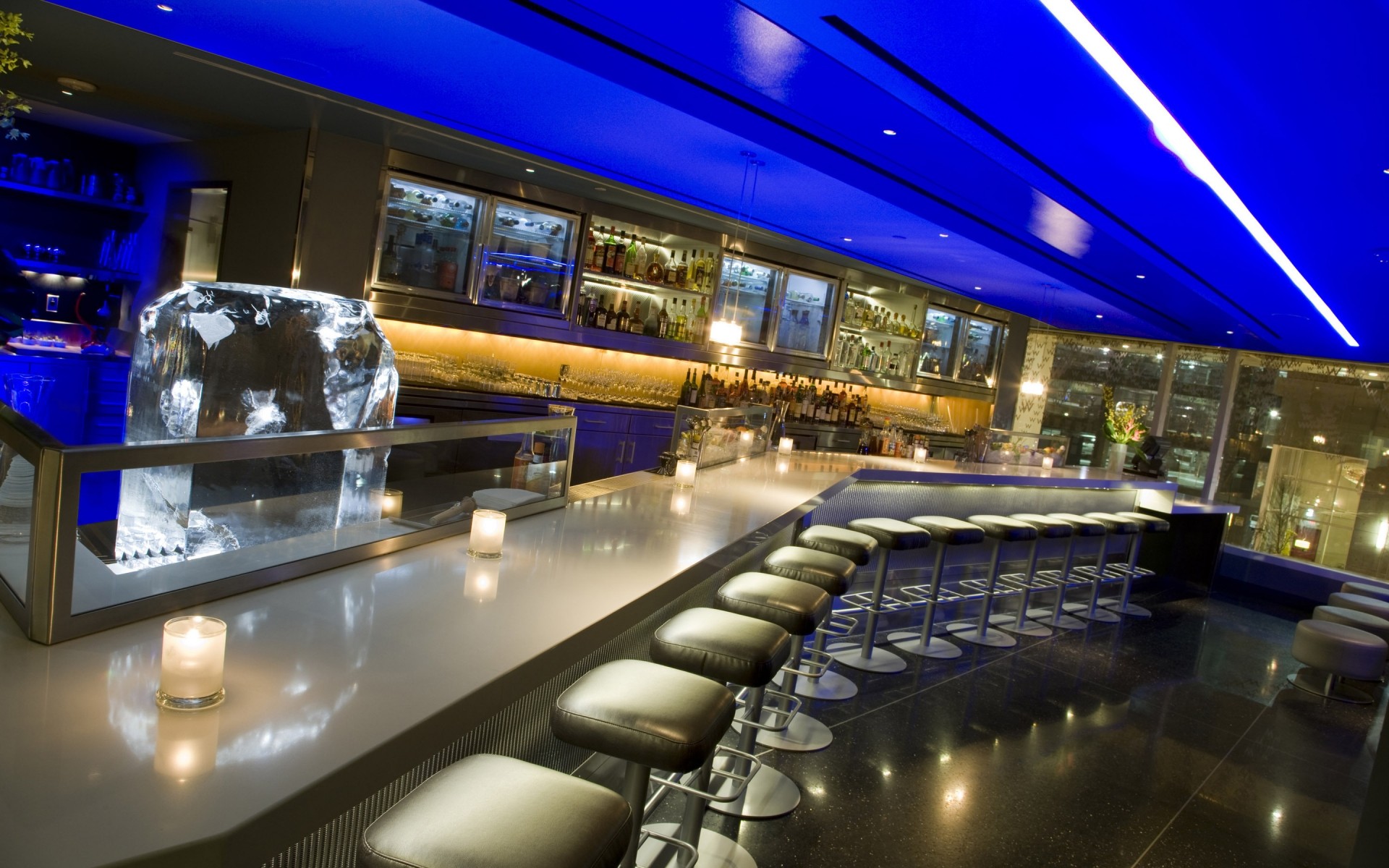 lotnisko odbicie korek biznes wewnątrz miasto podróże schody ruchome światło miasto dom centrum handlowe hotel system transportu architektura restauracja wewnątrz pociąg krzesła świece napoje meble szkło