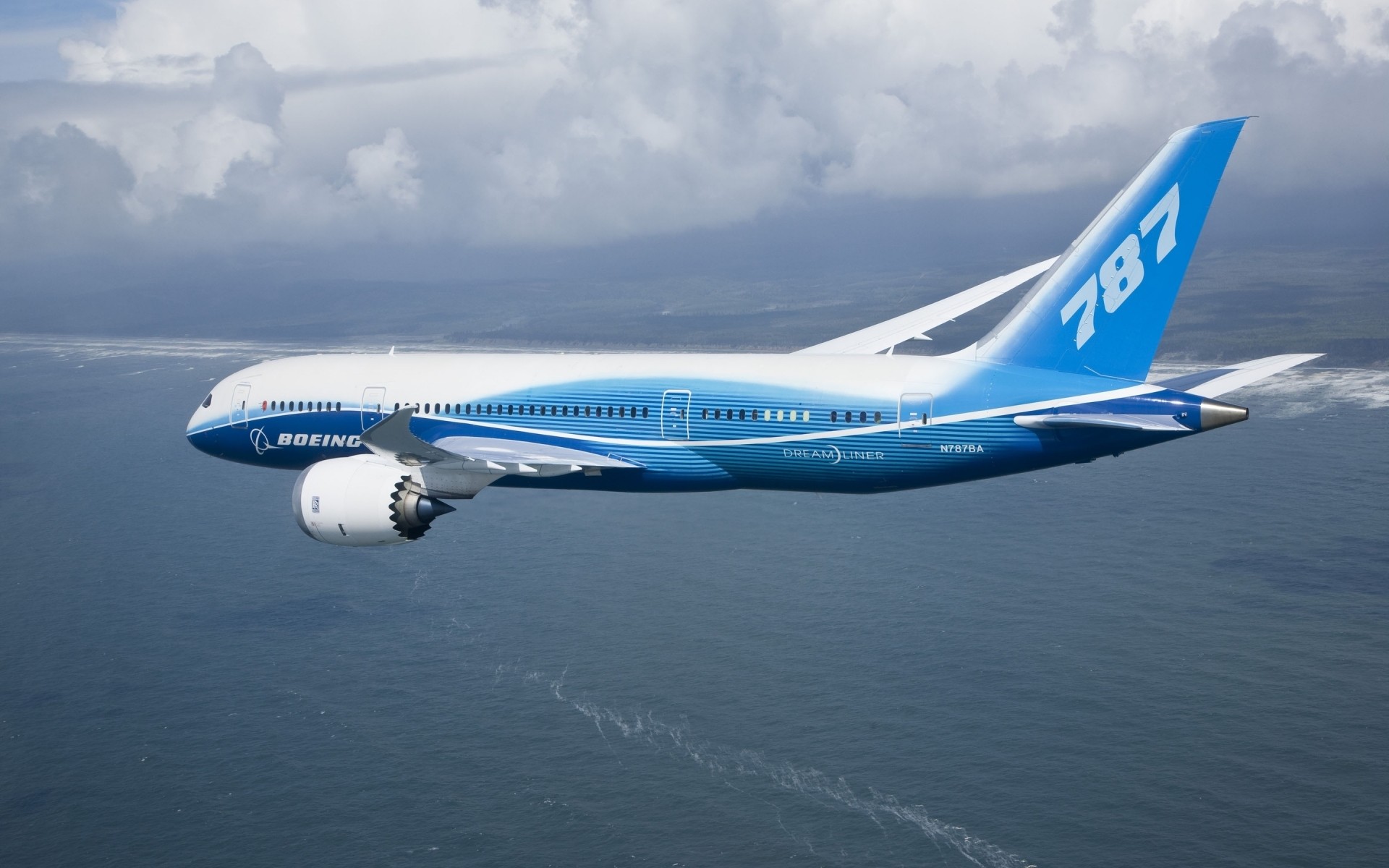 inne maszyny samolot samolot lotnisko samolot podróże system transportu samolot lot airbus niebo latać wysyłka powietrze wyjazd przyjazd samochód dreamliner chmury boeing