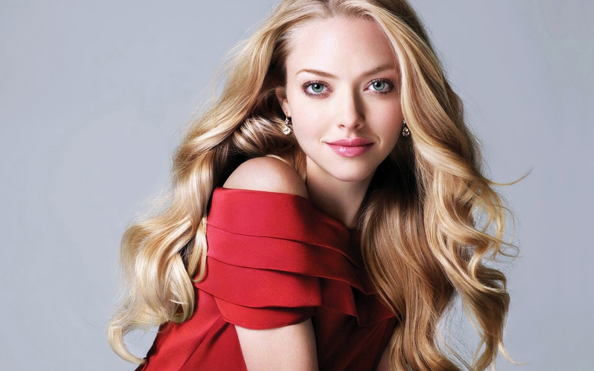 kobieta moda ładny glamour ładny portret seksowny blondynka młody dziewczyna modelka aktorka amanda seyfried gwiazdy gwiazdy wspaniały