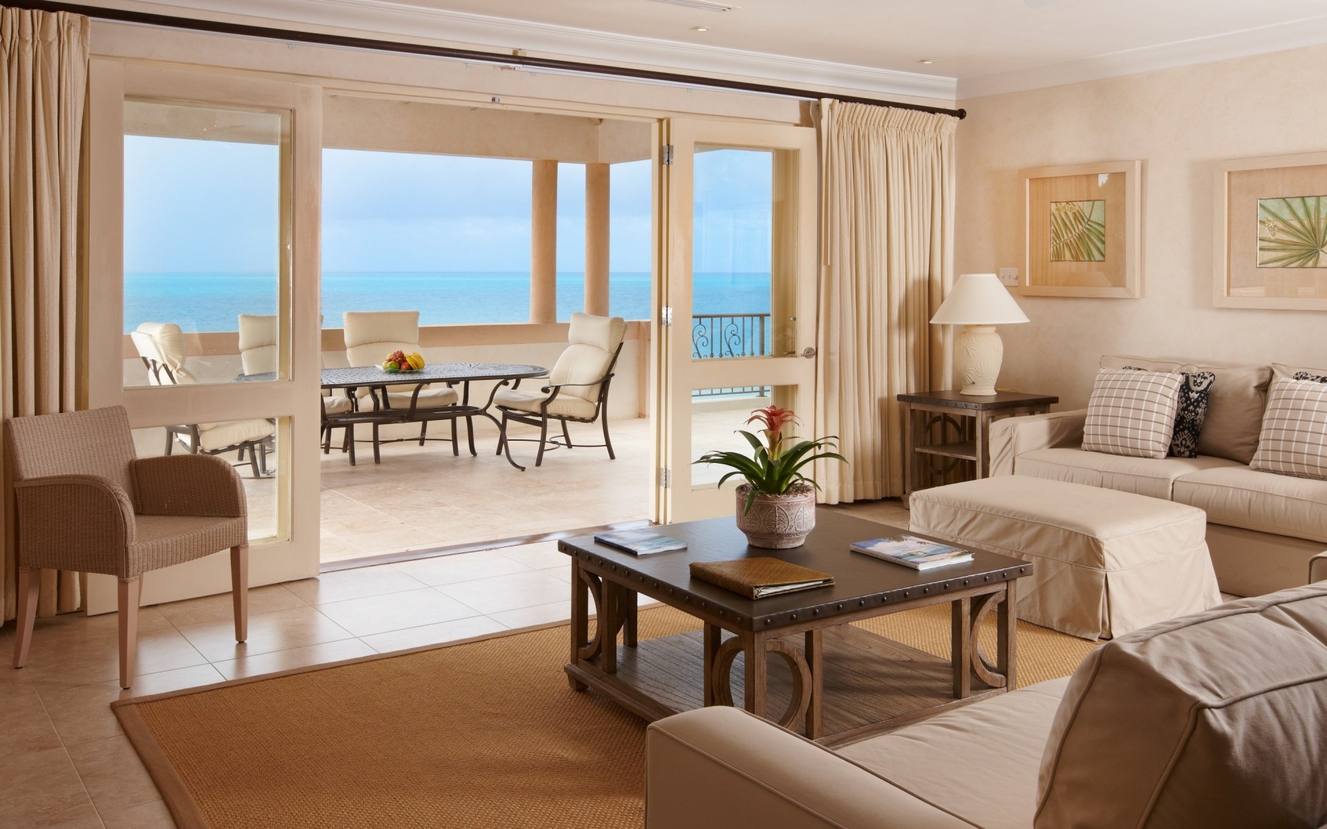 meble pokój kryty okno stół wystrój wnętrz domu krzesło miejsce nowoczesny dywanik podłogowy lampa luksusowy dom sofa do mieszkania łóżko sypialniane poduszka penthouse