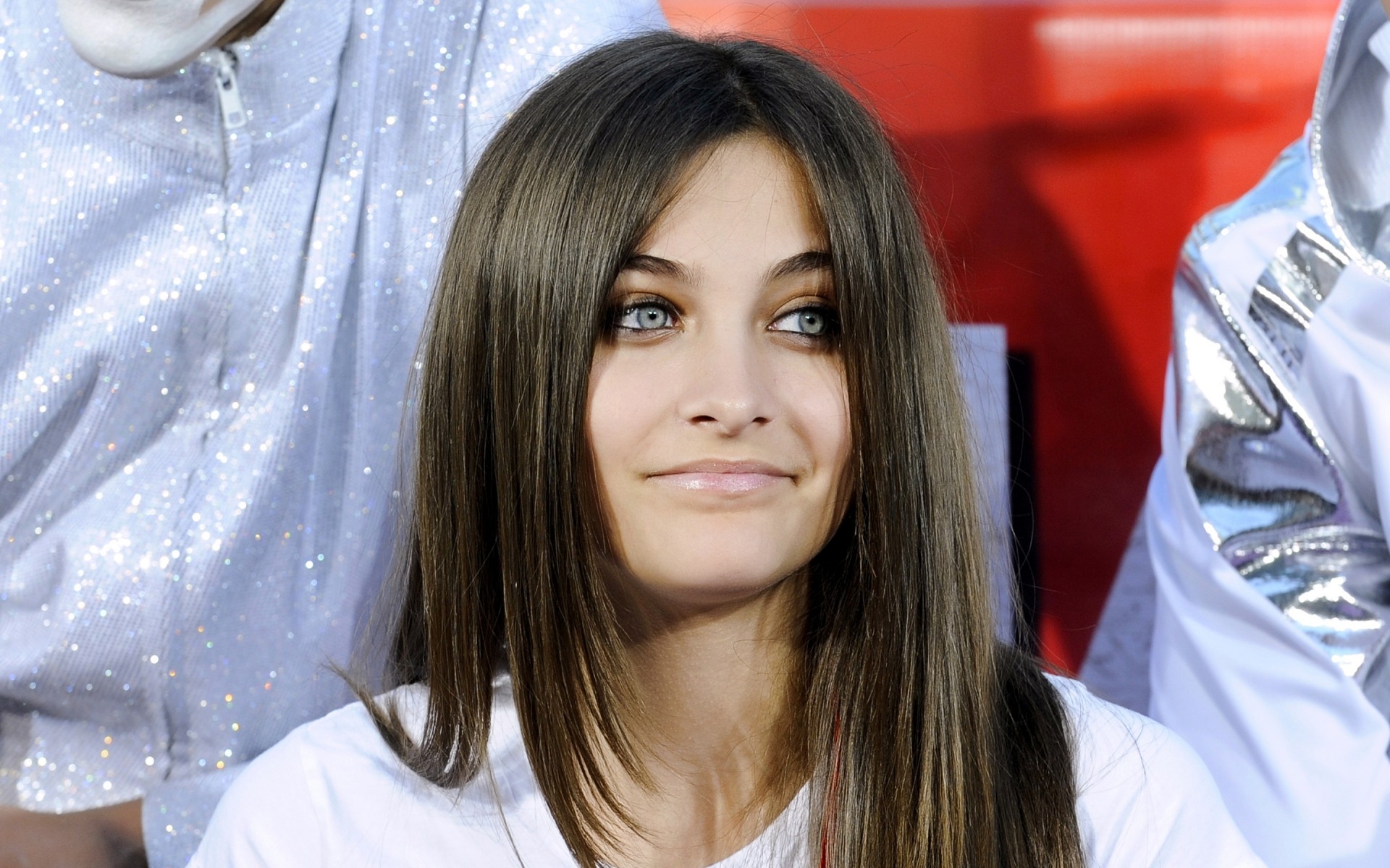 kobieta portret moda dziewczyna dorosły młody indoor pretty one paris jackson celebrity celebrity celebrity