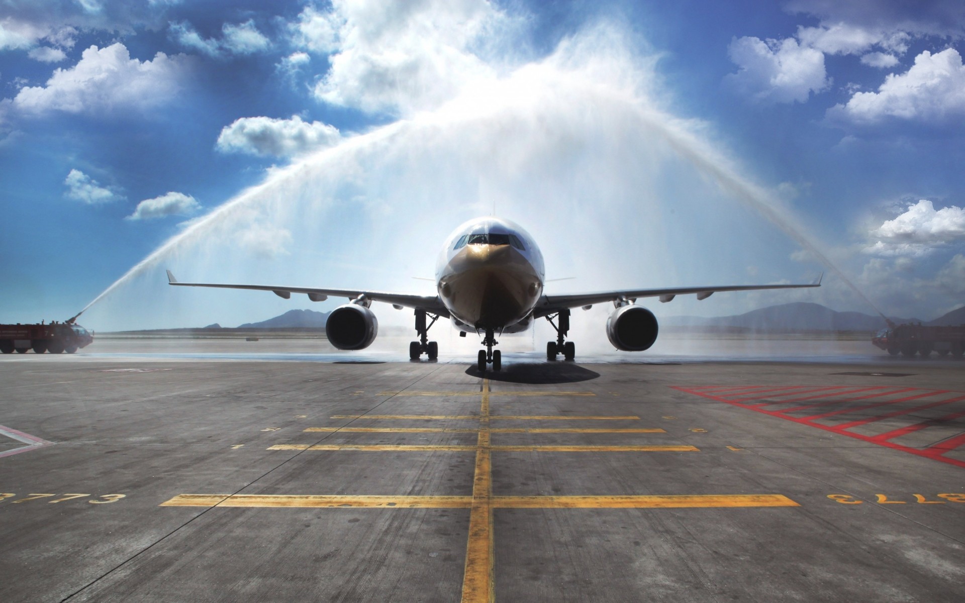 samolot samolot system transportu na lotnisko samolot samochód lot podróż wojskowy samolot air force start silnik latać niebo airbus a300