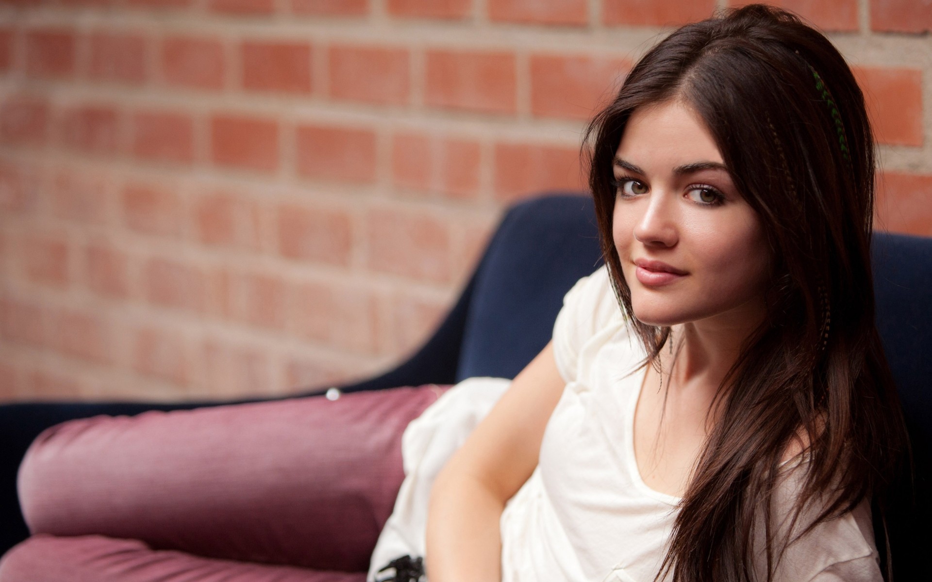 kobieta portret kryty moda dziewczyna jeden model pretty lucy hale dzieci fajna dziewczyna dziewczyny gwiazdy