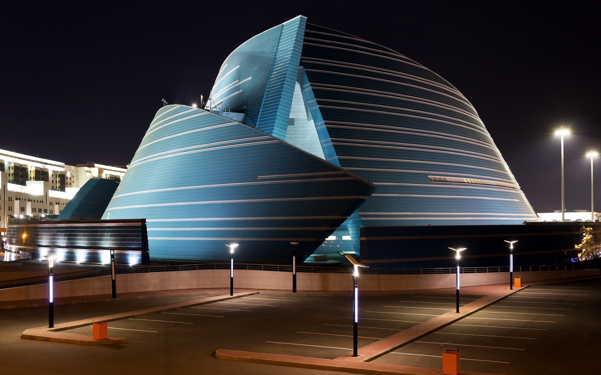 nowoczesne podróże architektura dom opera miasto niebo futurystyczny światło odbicie biznes miejski wieczorem system transportu centrum miasta wieżowiec zmierzch nowoczesny noc