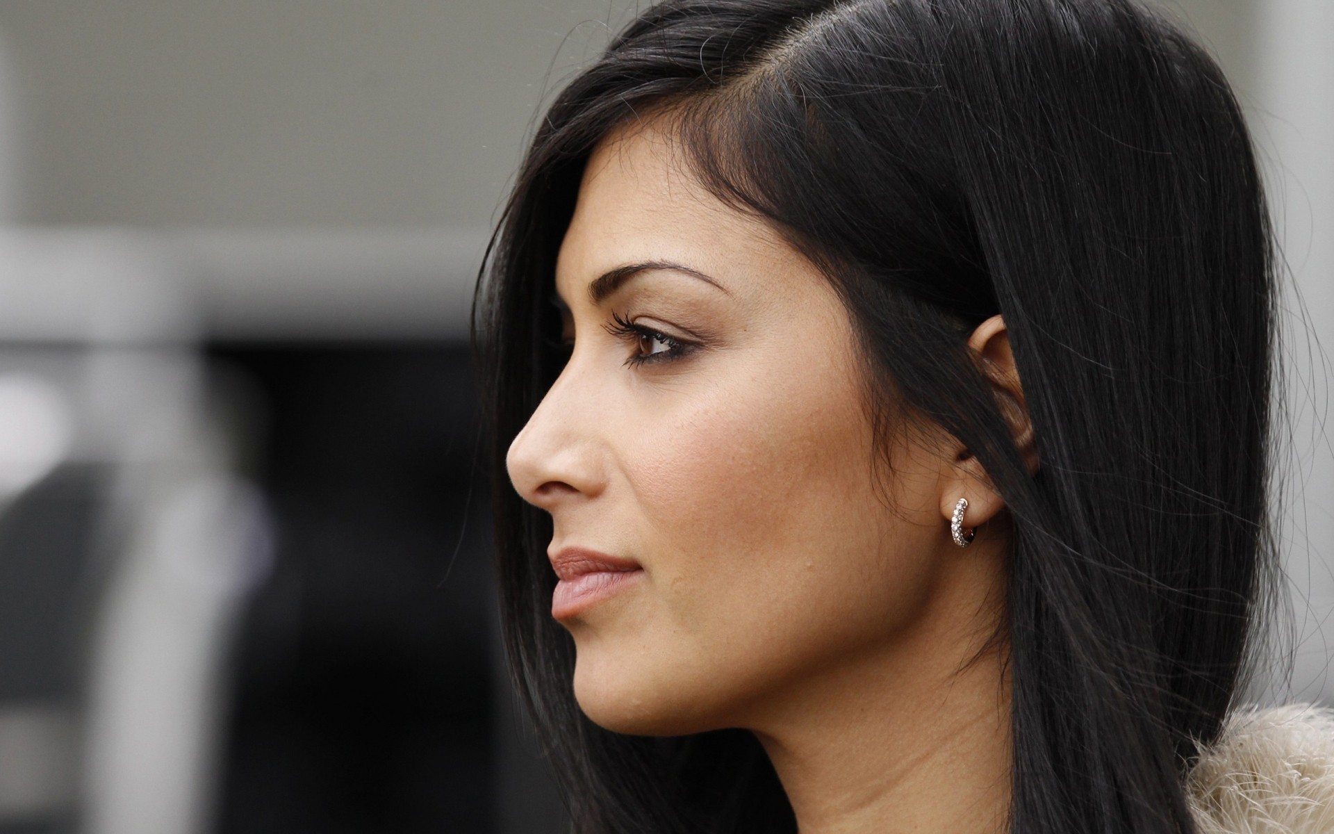 kobieta portret dziewczyna moda model dorosły kryty brunetka