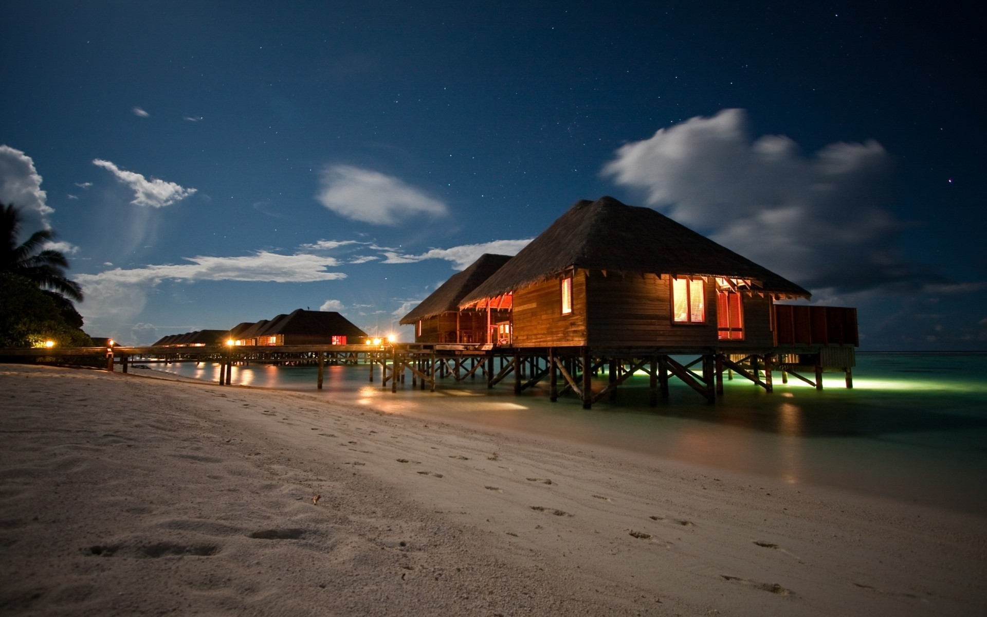 plaża morze ocean woda podróże zachód słońca morze świt ośrodek dom niebo światło wieczór wakacje hotel krajobraz bungalow chata zmierzch odpoczynek sąsiedzi tak