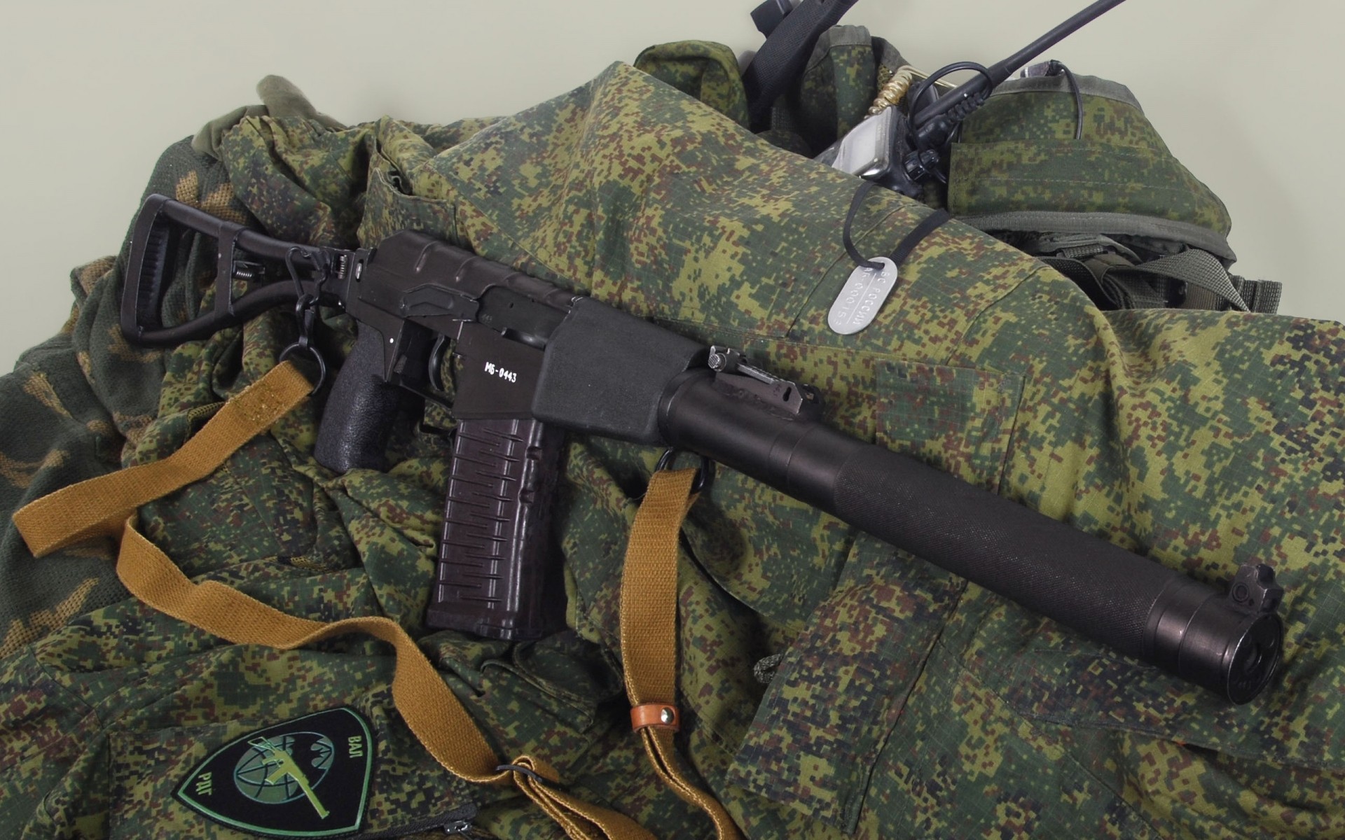 wojny wojskowe armia pistolet broń kamuflaż karabin żołnierz nosić amunicja walka bitwa mundur snajper khaki specjalne ochrona marynarka siła kask sprzęt