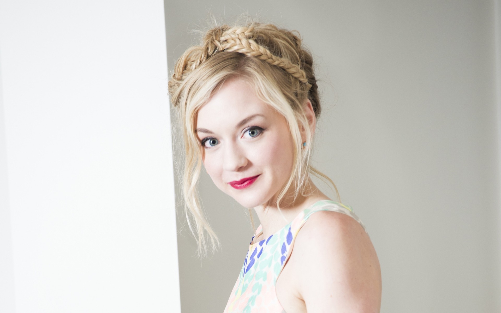 kobieta portret moda jeden młody ładny kryty seksowny emily kinney
