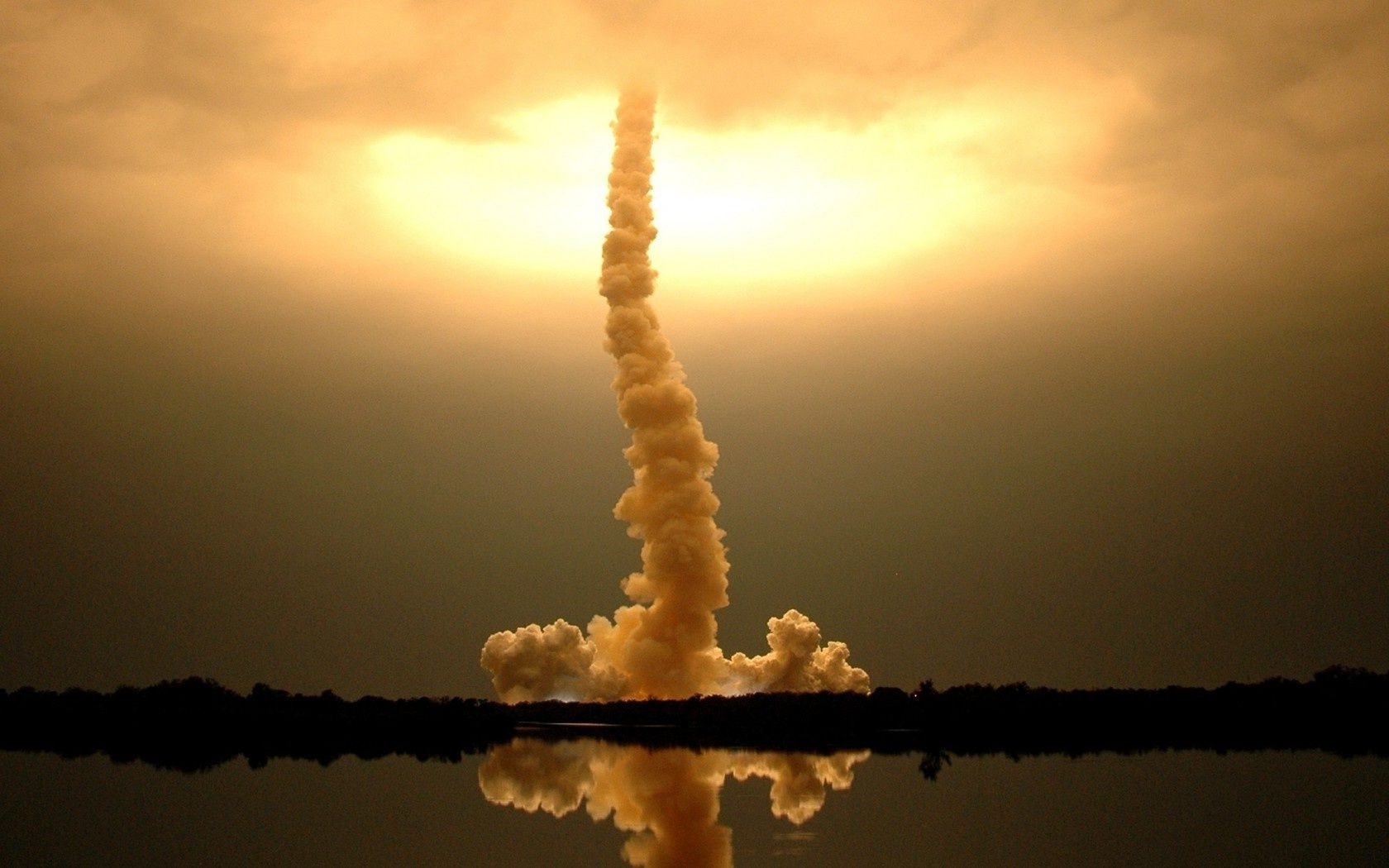 dym zachód słońca niebo świt słońce zanieczyszczenia krajobraz mgła wieczorem smog światło natura dramatyczne