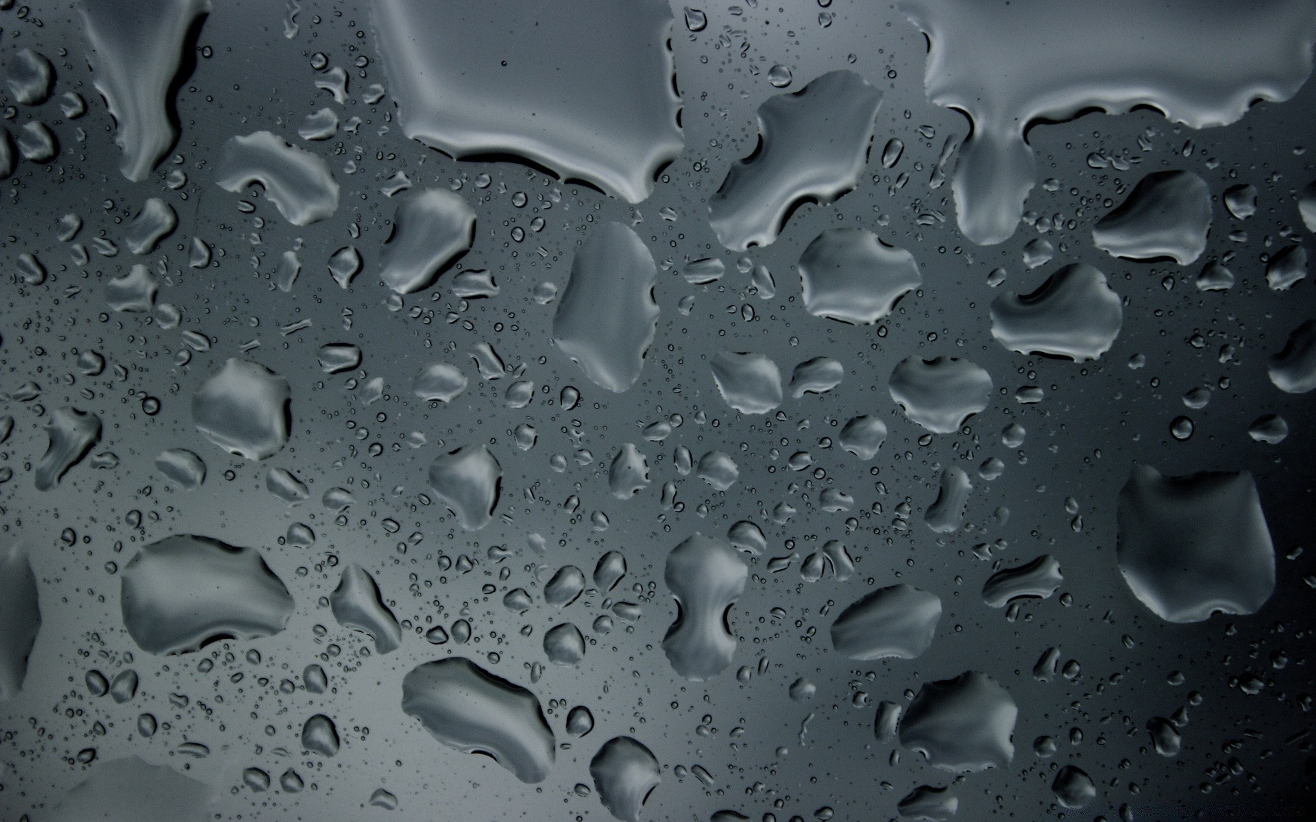 kropelki i woda deszcz spadek mokry splash krople ciecz czysta rosa krople wody jasne gładka bańka czystość ruch pić umyć waterdrop