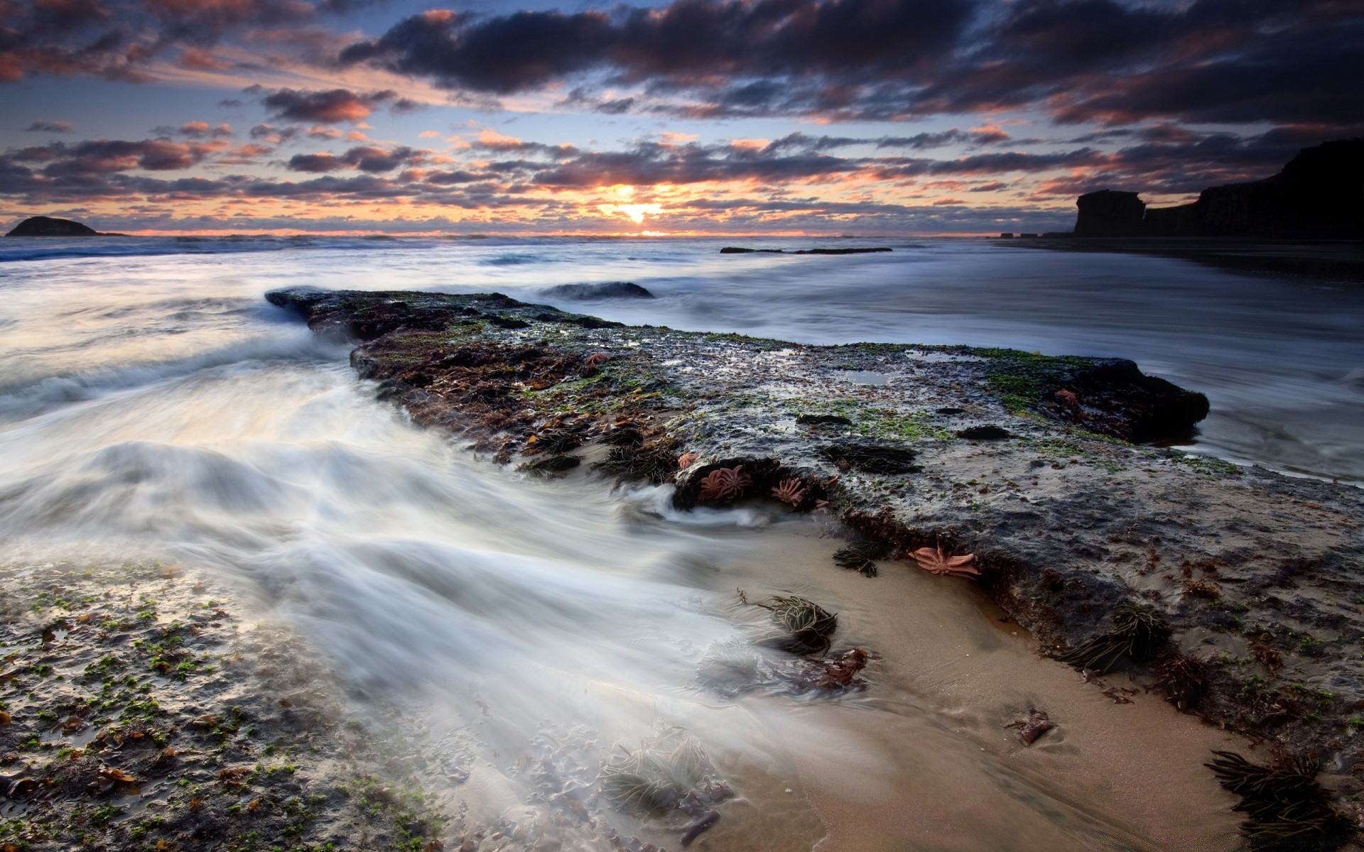 morze i ocean woda zachód słońca krajobraz plaża morze ocean podróże natura świt krajobraz niebo morze wieczór zmierzch rock na zewnątrz