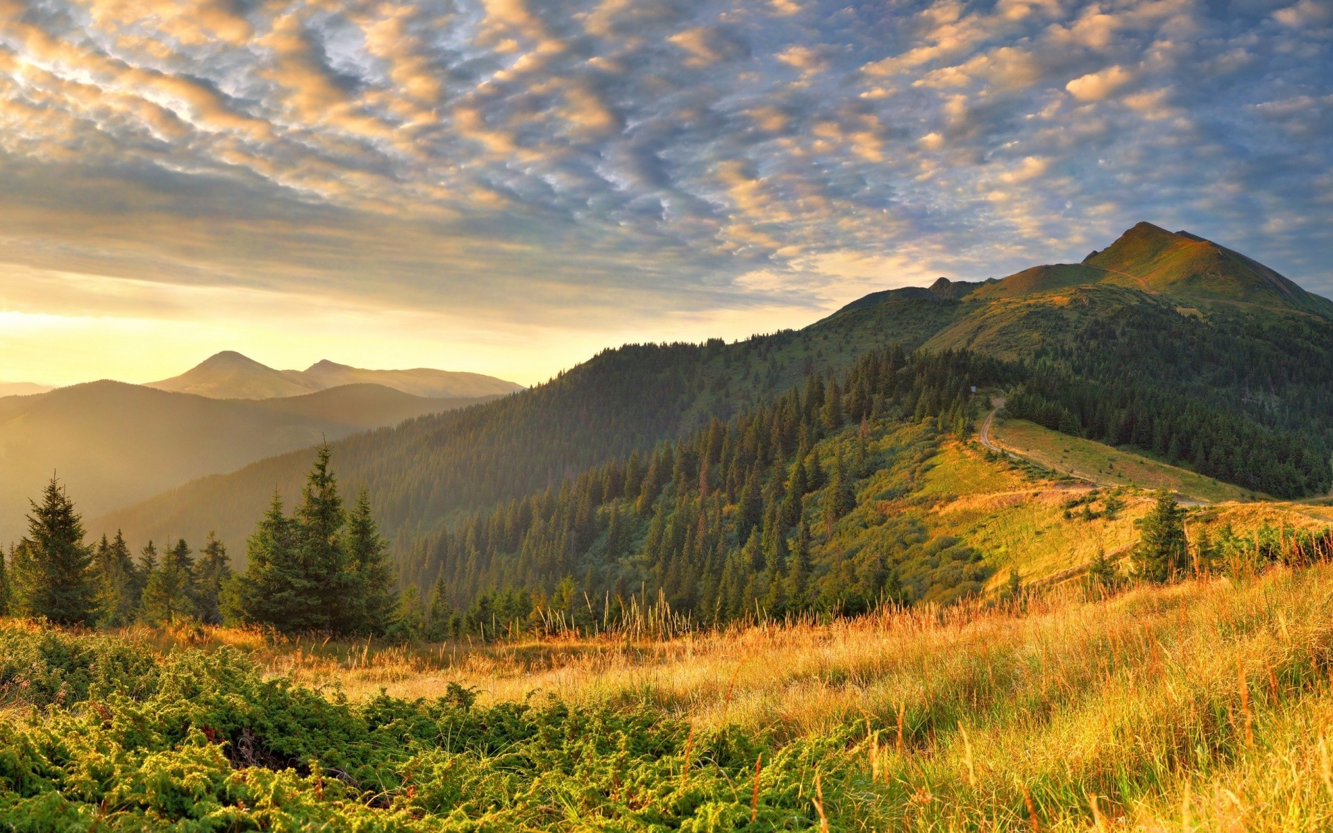 góry góry krajobraz podróże na zewnątrz natura zachód słońca jesień niebo świt śnieg dolina wieczorem drewno