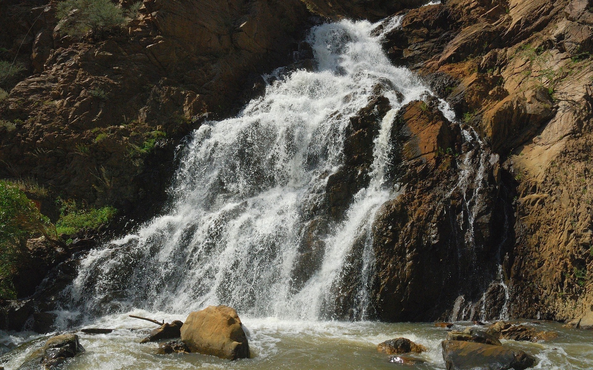 wodospady wody wodospad rzeka na zewnątrz podróży przepływu ruchu rock natura krajobraz - rapids kaskada splash mokre środowiska światło dzienne przepływu